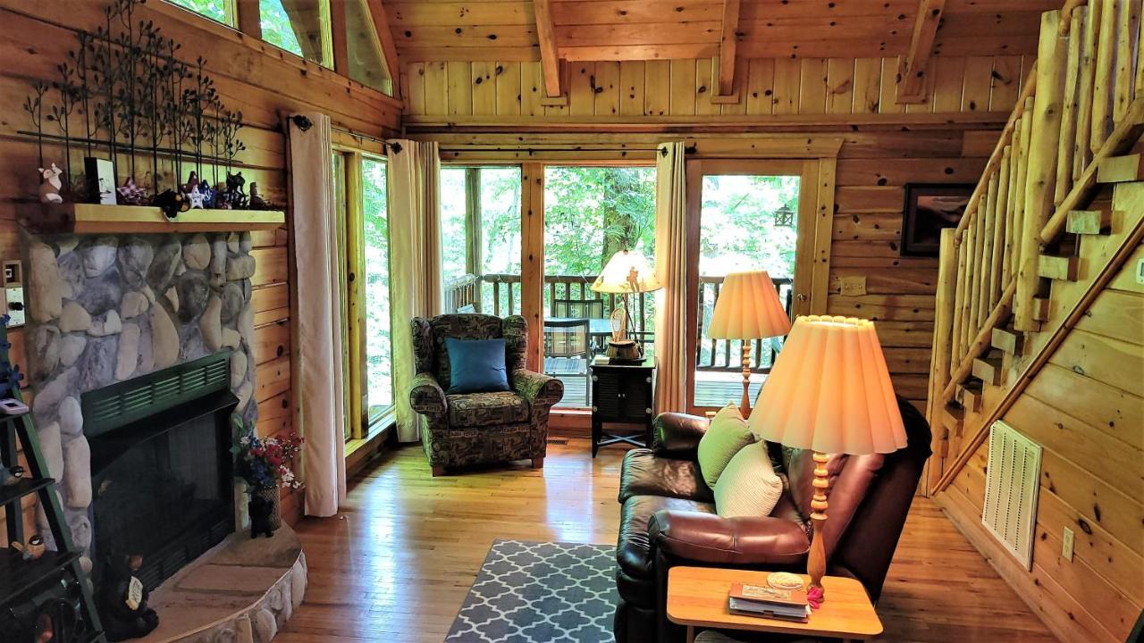 Mountain Joy -Private Treehouse Style Cabin That Sleeps 4-Free Tickets Gatlinburg Εξωτερικό φωτογραφία